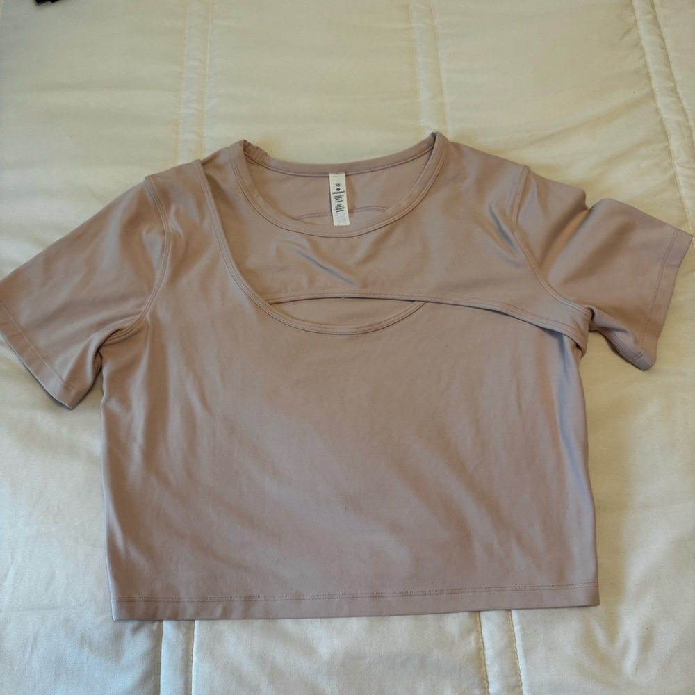 Lululemon Get Centered Cropped Top Sz 10 Shirt Short Sleeves Misty Pink Yoga - Picture 10 of 11